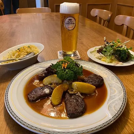 Zum Baeren Отель